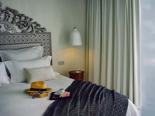 Superior Suites ocean view bathtub